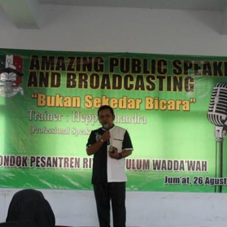 Bagian Pengasuhan Gelar Seminar Public Speaking and Broadcasting